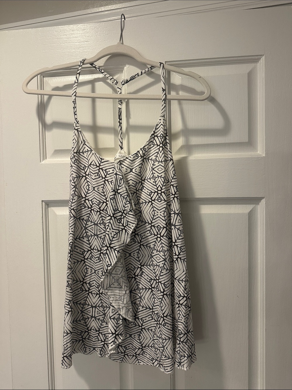 New Womens Black & White Geometric Ruffle Tank by Carve Designs